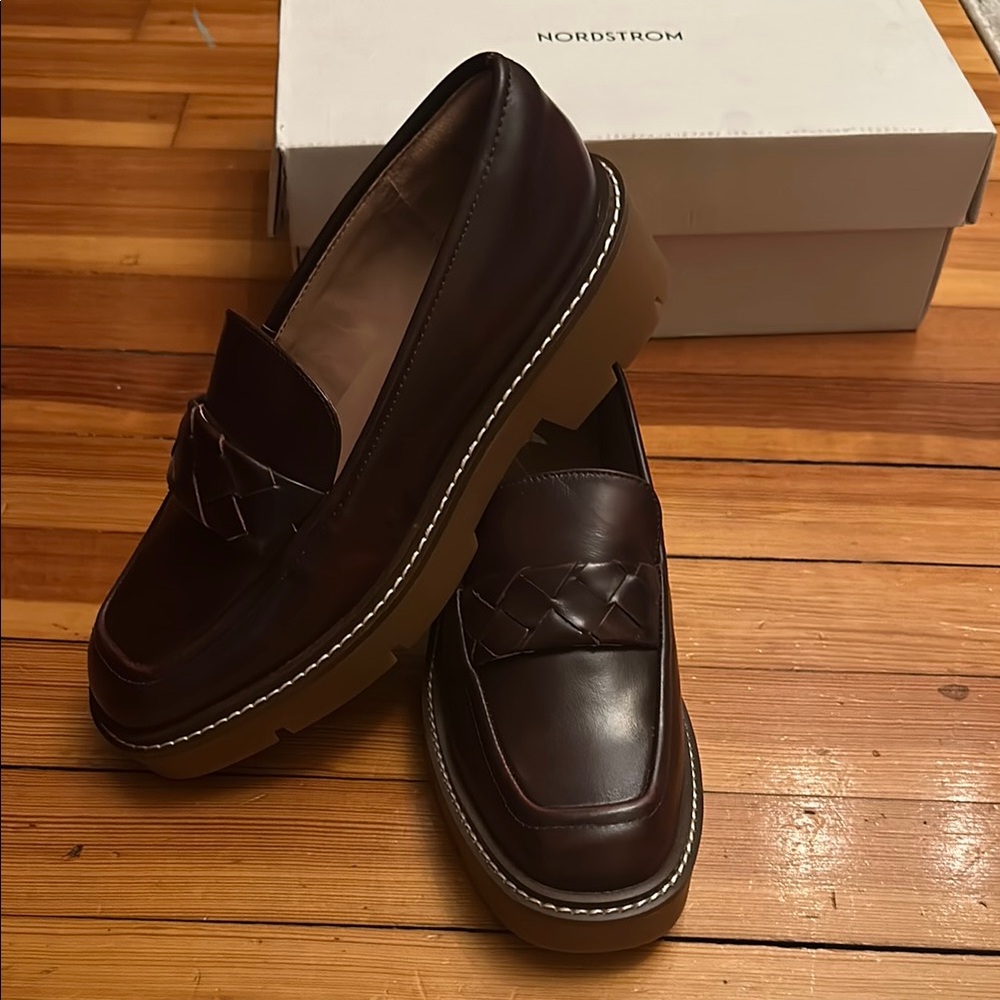 Nordstrom Women’s Burgundy Leather Loafers - Picture 4 of 8